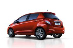 TOYOTA YARIS red