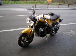 triumph 1050 speed triple