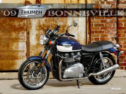 TRIUMPH BONNEVILLE green