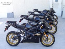 TRIUMPH DAYTONA 675 black