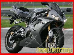 TRIUMPH DAYTONA 675 silver