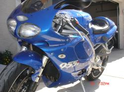 TRIUMPH DAYTONA 955I blue