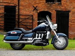 TRIUMPH ROCKET III blue