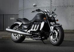 TRIUMPH ROCKET III brown