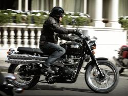 TRIUMPH SCRAMBLER black