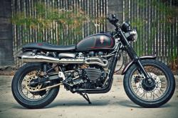 TRIUMPH SCRAMBLER engine