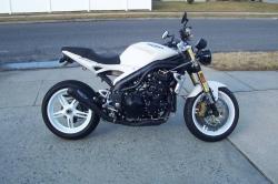 TRIUMPH SPEED TRIPLE white