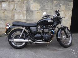 TRIUMPH SPEEDMASTER 900 black