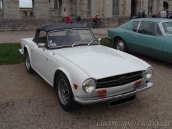 TRIUMPH TR6 white