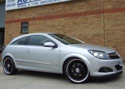 VAUXHALL ASTRA black