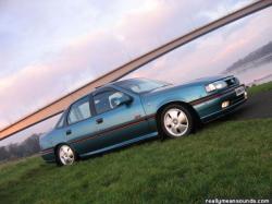 vauxhall cavalier sri