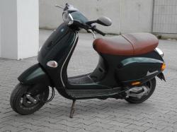 VESPA ET4 125 green