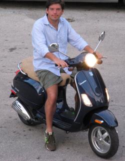 vespa lx