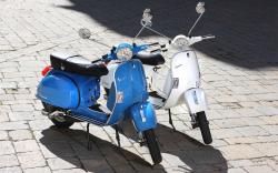 VESPA PX blue