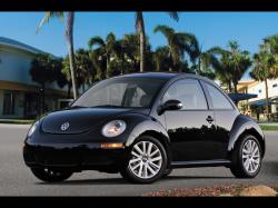 VOLKSWAGEN BEETLE black