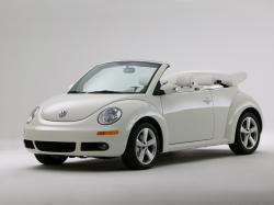 VOLKSWAGEN BEETLE white