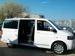 VOLKSWAGEN CARAVELLE white