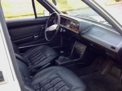 VOLKSWAGEN DASHER interior