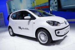 VOLKSWAGEN ECO-UP white