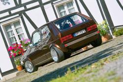 VOLKSWAGEN GOLF brown