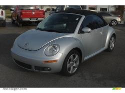 VOLKSWAGEN NEW BEETLE 2.5 silver