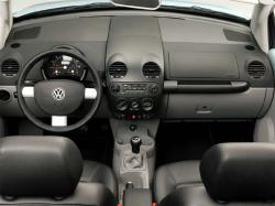 VOLKSWAGEN NEW BEETLE interior