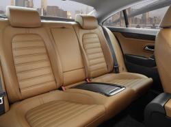 VOLKSWAGEN PASSAT interior