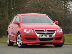 VOLKSWAGEN PASSAT red