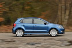 VOLKSWAGEN POLO blue