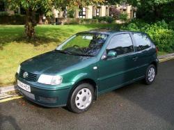 VOLKSWAGEN POLO green