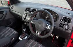 VOLKSWAGEN POLO interior