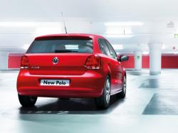VOLKSWAGEN POLO red