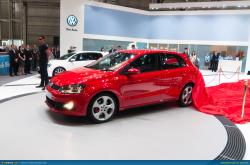 VOLKSWAGEN POLO red