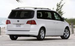 VOLKSWAGEN ROUTAN green