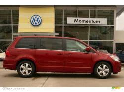 VOLKSWAGEN ROUTAN red