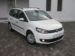 VOLKSWAGEN TOURAN 1.4 white