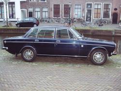 VOLVO 164 blue