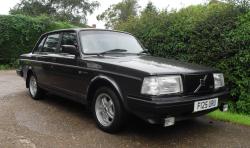 VOLVO 240 black