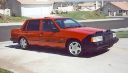 VOLVO 740 red