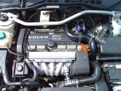 VOLVO 850 engine