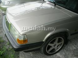 VOLVO 940 brown