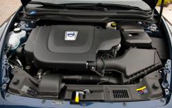 VOLVO C70 engine