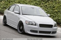 VOLVO S 40 black