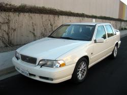 VOLVO S70 white