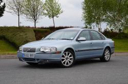 VOLVO S80 blue