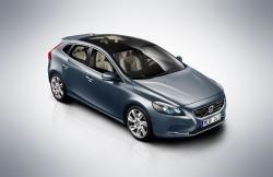 VOLVO V 40 blue