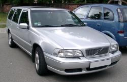 VOLVO V 70 silver