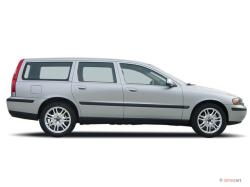 VOLVO V 70 white