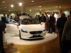 VOLVO V40 brown