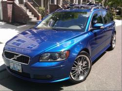 VOLVO V50 blue